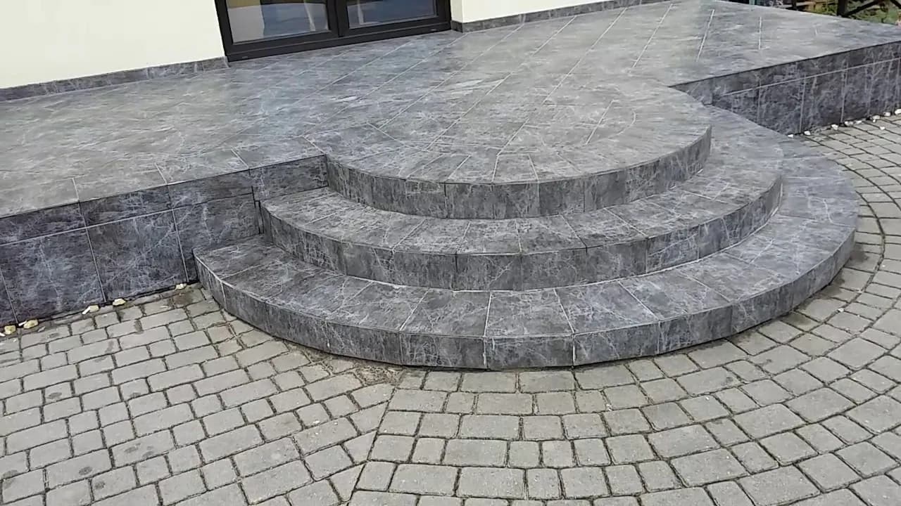 Jak zaszalować schody zewnętrzne półokrągłe - unikaj najczęstszych błędów