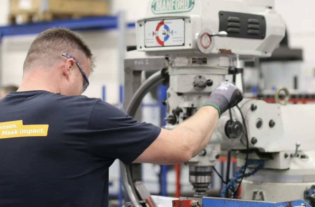 Wiertarko frezarki w praktyce – kiedy jedna maszyna zastąpi dwie?